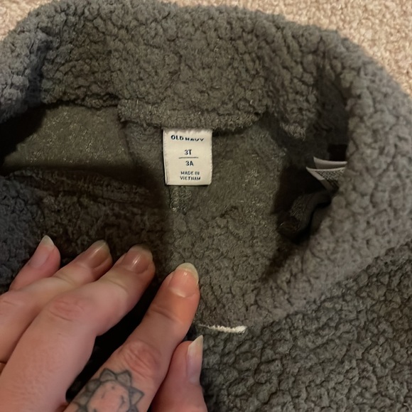 Old navy track pants - Picture 2 of 2